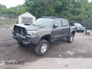 2017 Toyota Tacoma SR5 with VIN 3TMCZ5ANXHM089093, listed as a IAAI auction lot 42513711 with 86,022 mi miles and . Bid and sale history available at DreamBid. Image 18.