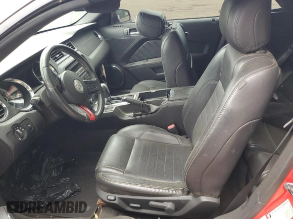 2013 Ford Mustang V6 with VIN 1ZVBP8EMXD5213980, listed as a Copart auction lot 60423625 with 220,419 mi miles and Salvage title. Bid and sale history available at DreamBid. Image 7.