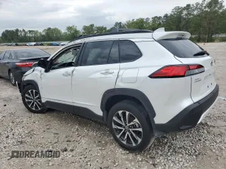2024 Toyota Corolla Cross XLE z VIN 7MUDAAAG4RV102983, wystawiony jako Copart lot #50891575 z przebiegiem 12 023 mil mil oraz Szkoda całkowita • Salvage title. Historia ofert i sprzedaży dostępna na DreamBid. Obrazek 2.