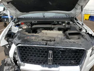 2022 Lincoln Navigator Black Label z VIN 5LMJJ3TT5NEL12844, wystawiony jako Copart lot #58589635 z przebiegiem Nie podano mil oraz Szkoda całkowita • Salvage title. Historia ofert i sprzedaży dostępna na DreamBid. Obrazek 12.