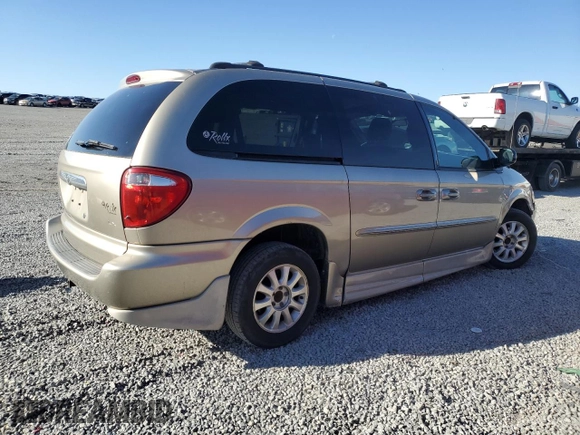 2003 Chrysler Town & Country LX with VIN 2C4GP44L53R229435, listed as a Copart auction lot 49860915 with 155,925 mi miles and Salvage Title. Bid and sale history available at DreamBid. Image 3.