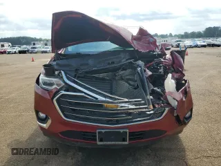 2019 Chevrolet Traverse Premier z VIN 1GNERKKW6KJ196586, wystawiony jako Copart lot #53233245 z przebiegiem Nie podano mil oraz Szkoda całkowita • Salvage title. Historia ofert i sprzedaży dostępna na DreamBid. Obrazek 5.