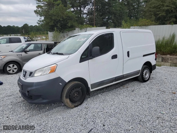2015 Nissan NV200 S with VIN 3N6CM0KN5FK707975, listed as a Copart auction lot 69652784 with 219,322 mi miles and Clean Title. Bid and sale history available at carsss.com. Image 1.