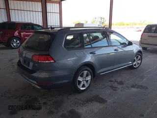 2018 Volkswagen Golf SportWagen S with VIN 3VWD17AU5JM755889, listed as a IAAI auction lot 41481720 with 58,533 mi miles. Bid and sale history available at carsss.com. Image 4.