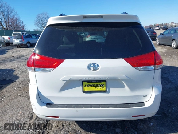 2014 Toyota Sienna LE AAS with VIN 5TDKK3DC6ES489789, listed as a IAAI auction lot 41899933 with 81,090 mi miles and . Bid and sale history available at DreamBid. Image 16.