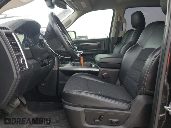 2018 Ram 1500 Sport z VIN 1C6RR7MT2JS124150, wystawiony jako Copart lot #44069925 z przebiegiem 98 940 mil mil oraz Szkoda całkowita • Salvage title. Historia ofert i sprzedaży dostępna na DreamBid. Obrazek 7.