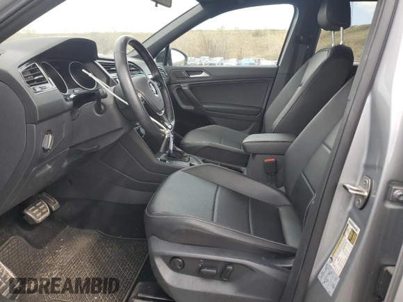 2021 Volkswagen Tiguan SE z VIN 3VV2B7AX3MM150311, wystawiony jako Copart lot #50970015 z przebiegiem 41 156 mil mil oraz Szkoda całkowita • Salvage title. Historia ofert i sprzedaży dostępna na DreamBid. Obrazek 7.