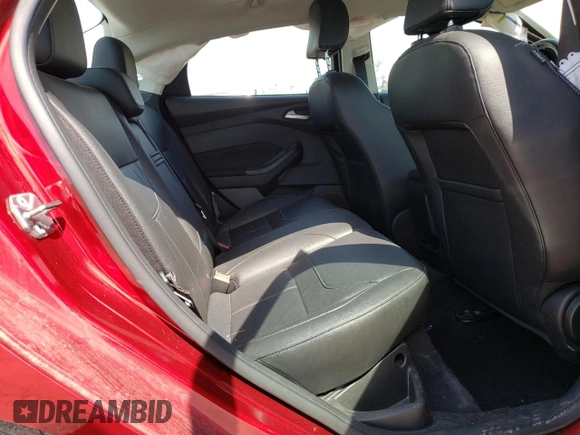 2016 Ford Focus Titanium z VIN 1FADP3J24GL272970, wystawiony jako Copart lot #54539215 z przebiegiem 60 007 mil mil oraz Czysty tytuł • Clean title. Historia ofert i sprzedaży dostępna na DreamBid. Obrazek 10.