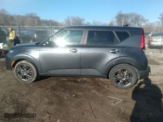 2021 Kia Soul EX with VIN KNDJ33AU1M7789500, listed as a IAAI auction lot 41303354 with 39,463 mi miles. Bid and sale history available at carsss.com. Image 14.