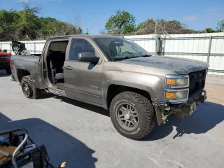 2015 Chevrolet Silverado 1500 LT with VIN 3GCPCREC0FG226377, listed as a Copart auction lot 52741485 with 116,115 mi miles and Salvage Title. Bid and sale history available at carsss.com. Image 4.