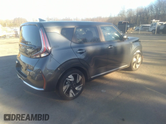 2023 Kia Soul GT-Line with VIN KNDJ53AU1P7884301, listed as a IAAI auction lot 38357515 with 15,981 mi miles. Bid and sale history available at carsss.com. Image 4.