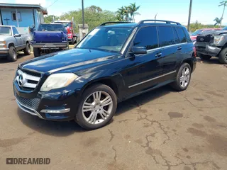 2013 Mercedes-Benz GLK-Class GLK 350 with VIN WDCGG5HB9DF974618, listed as a IAAI auction lot 41865083 with 142,850 mi miles. Bid and sale history available at carsss.com. Image 2.