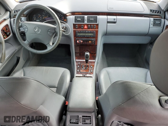 2001 Mercedes-Benz E-Class AWD with VIN WDBJH82J81X048600, listed as a Copart auction lot 85530364 with 172,950 mi miles and Salvage Title. Bid and sale history available at carsss.com. Image 8.