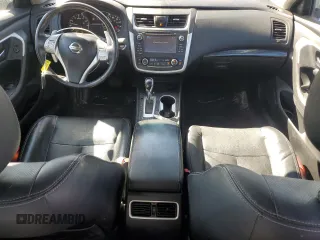 2016 Nissan Altima SL z VIN 1N4BL3AP6GC117903, wystawiony jako Copart lot #49747655 z przebiegiem 130 490 mil mil oraz Czysty tytuł • Clean title. Historia ofert i sprzedaży dostępna na DreamBid. Obrazek 8.