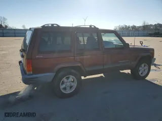 2000 Jeep Cherokee Police with VIN 1J4FF48S7YL196285, listed as a Copart auction lot 88966205 with 248,256 mi miles and Clean Title. Bid and sale history available at carsss.com. Image 3.
