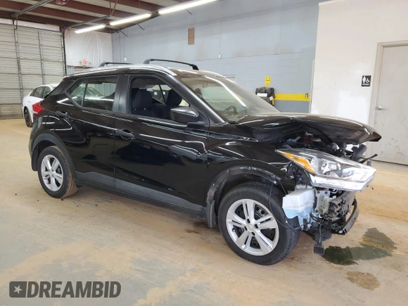 2019 Nissan Kicks S with VIN 3N1CP5CU9KL471691, listed as a Copart auction lot 49842815 with 66,993 mi miles and Salvage Title. Bid and sale history available at carsss.com. Image 4.