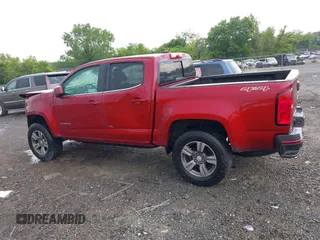 2017 Chevrolet Colorado 4WD LT z VIN 1GCGTCEN5H1227895, wystawiony jako IAAI lot #42384312 z przebiegiem 121 910 mil mil oraz . Historia ofert i sprzedaży dostępna na DreamBid. Obrazek 14.