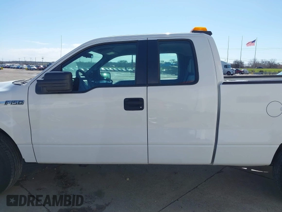 2014 Ford F-150 XL with VIN 1FTEX1CM4EKE58061, listed as a IAAI auction lot 41669258 with 195,232 mi miles. Bid and sale history available at carsss.com. Image 13.