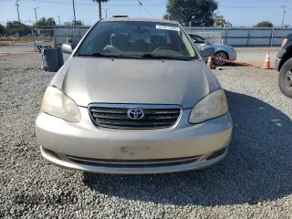 2006 Toyota Corolla CE with VIN 1NXBR32E06Z676874, listed as a Copart auction lot 61977435 with 204,445 mi miles and Salvage title. Bid and sale history available at DreamBid. Image 5.