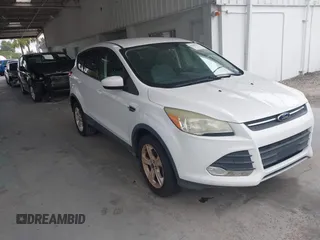 2014 Ford Escape SE с VIN 1FMCU0GX5EUC00890, выставлен на аукционе IAAI как лот 42390357 с пробегом 164 379 миль миль и . История ставок и продаж доступна на DreamBid. Изображение 1.