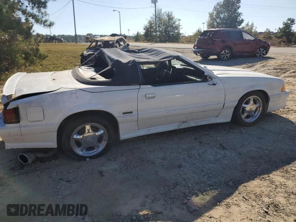 1987 Ford Mustang with VIN 1FABP40E6HF228235, listed as a Copart auction lot 76833284 with 95,222 mi miles and Salvage title. Bid and sale history available at DreamBid. Image 3.