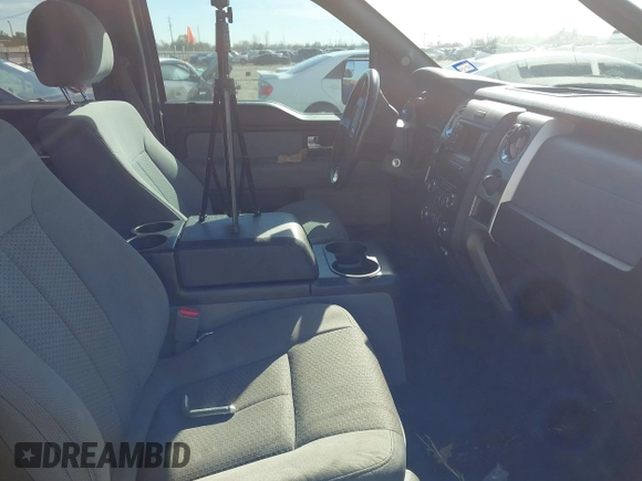 2014 Ford F-150 XL with VIN 1FTEW1CM9EFC50155, listed as a IAAI auction lot 41302506 with 212,439 mi miles. Bid and sale history available at carsss.com. Image 5.