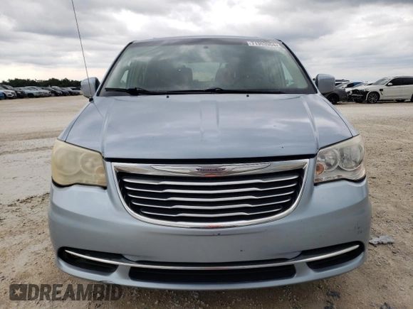 2013 Chrysler Town & Country Touring with VIN 2C4RC1BG7DR539032, listed as a Copart auction lot 71393964 with 115,365 mi miles and Salvage Title. Bid and sale history available at DreamBid. Image 5.