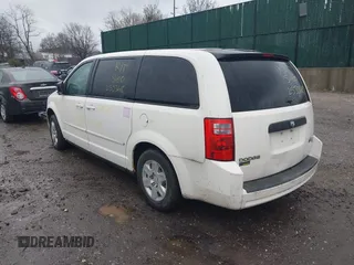 2009 Dodge Grand Caravan SE z VIN 2D8HN44E59R686932, wystawiony jako IAAI lot #41980994 z przebiegiem Nie podano mil oraz . Historia ofert i sprzedaży dostępna na DreamBid. Obrazek 3.