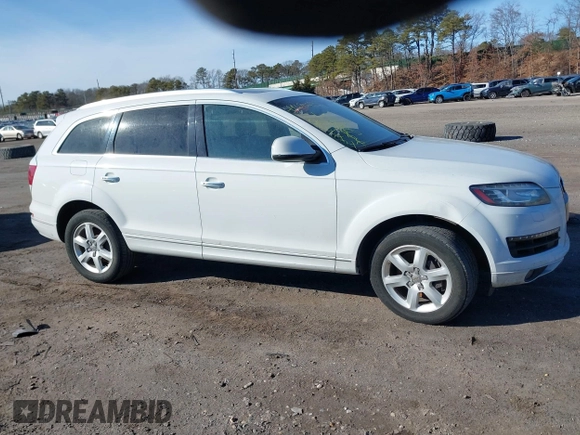 2015 Audi Q7 3.0T Premium Plus with VIN WA1LGAFE0FD008032, listed as a IAAI auction lot 41690210 with 92,690 mi miles. Bid and sale history available at carsss.com. Image 13.