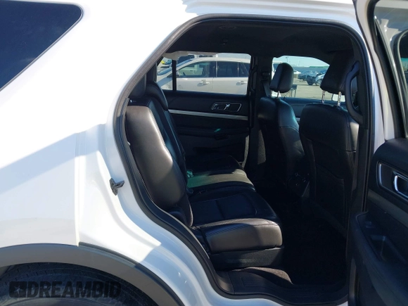 2019 Ford Explorer XLT with VIN 1FM5K7D83KGA27725, listed as a IAAI auction lot 40452438 with 76,913 mi miles and . Bid and sale history available at DreamBid. Image 8.