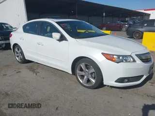 2013 Acura ILX Technology z VIN 19VDE1F73DE018446, wystawiony jako IAAI lot #42486503 z przebiegiem 76 249 mil mil oraz . Historia ofert i sprzedaży dostępna na DreamBid. Obrazek 1.