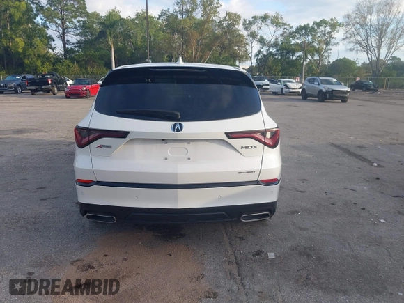 2024 Acura MDX w/A-Spec Package with VIN 5J8YE1H05RL017260, listed as a IAAI auction lot 41653295 with 11,332 mi miles. Bid and sale history available at carsss.com. Image 16.