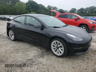 2022 Tesla Model 3 z VIN 5YJ3E1EA6NF371467, wystawiony jako Copart lot #58606025 z przebiegiem 84 706 mil mil oraz Czysty tytuł • Clean title. Historia ofert i sprzedaży dostępna na DreamBid. Obrazek 4.
