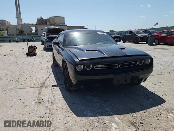 2015 Dodge Challenger R/T with VIN 2C3CDZAT5FH708770, listed as a Copart auction lot 61968725 with 181,917 mi miles and Salvage title. Bid and sale history available at DreamBid. Image 13.