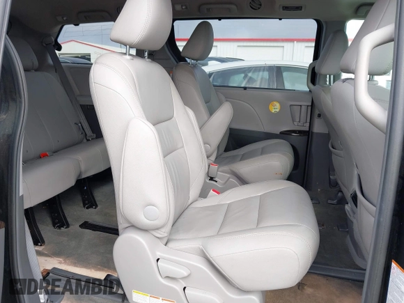 2015 Toyota Sienna Ltd with VIN 5TDDK3DC2FS116159, listed as a IAAI auction lot 41137819 with 164,864 mi miles. Bid and sale history available at carsss.com. Image 8.
