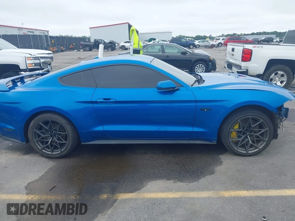 2019 Ford Mustang GT with VIN 1FA6P8CF2K5141734, listed as a IAAI auction lot 42303880 with 152,560 mi miles and . Bid and sale history available at DreamBid. Image 14.