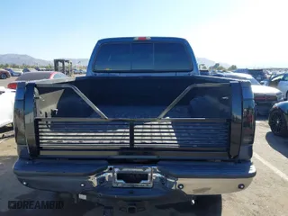 2005 Ford Super Duty F-250 XL with VIN 1FTSW21P45EC38751, listed as a IAAI auction lot 41333037 with 215,025 mi miles. Bid and sale history available at carsss.com. Image 17.