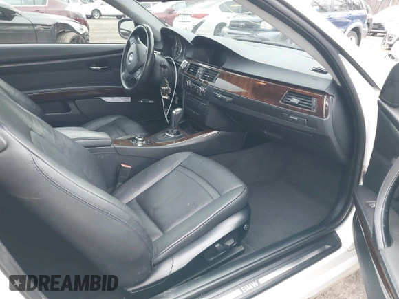 2011 BMW 3 Series 328i xDrive with VIN WBAKF5C54BE655860, listed as a IAAI auction lot 41601663 with 191,244 mi miles. Bid and sale history available at carsss.com. Image 5.