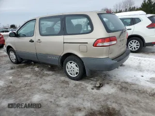 2001 Toyota Sienna CE with VIN 4T3ZF19C11U358813, listed as a Copart auction lot 45113485 with 189,763 mi miles and Clean Title. Bid and sale history available at carsss.com. Image 2.