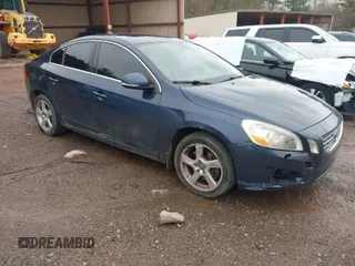 2012 Volvo S60 T5 with VIN YV1622FS9C2129267, listed as a IAAI auction lot 41607512 with 189,212 mi miles. Bid and sale history available at carsss.com. Image 1.