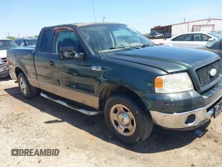 2006 Ford F-150 STX with VIN 1FTRX12W16NA30551, listed as a IAAI auction lot 41938890 with 176,452 mi miles. Bid and sale history available at carsss.com. Image 1.