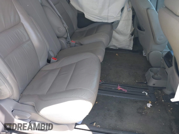 2016 Toyota Sienna XLE with VIN 5TDYK3DC9GS708693, listed as a IAAI auction lot 42231532 with 153,865 mi miles and . Bid and sale history available at DreamBid. Image 8.