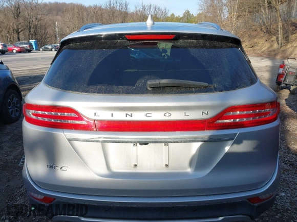2019 Lincoln MKC Select with VIN 5LMCJ2D97KUL16479, listed as a IAAI auction lot 41789894 with 45,700 mi miles. Bid and sale history available at carsss.com. Image 16.