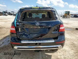 2015 Mercedes-Benz M 350 z VIN 4JGDA5JB9FA610926, wystawiony jako Copart lot #56190105 z przebiegiem 73 206 mil mil oraz Szkoda całkowita • Salvage title. Historia ofert i sprzedaży dostępna na DreamBid. Obrazek 6.
