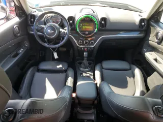 2017 MINI Countryman Cooper S with VIN WMZYT5C39H3D79316, listed as a Copart auction lot 50481515 with 77,845 mi miles and Salvage title. Bid and sale history available at DreamBid. Image 8.