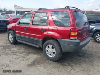 2003 Ford Escape XLT Popular with VIN 1FMYU03183KA25020, listed as a IAAI auction lot 41519021 with 179,737 mi miles. Bid and sale history available at carsss.com. Image 3.