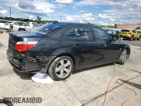 2007 BMW 5 Series 530xi with VIN WBANF73587CU25251, listed as a Copart auction lot 58030295 with 186,995 mi miles and Salvage title. Bid and sale history available at DreamBid. Image 3.