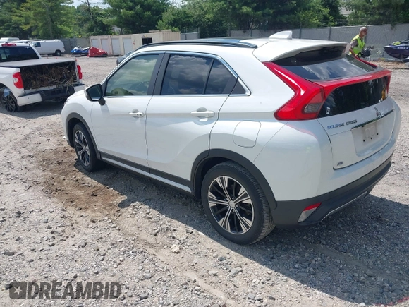 2020 Mitsubishi Eclipse Cross SE с VIN JA4AS5AA8LZ029307, выставлен на аукционе IAAI как лот 42542022 с пробегом Не указан миль и . История ставок и продаж доступна на DreamBid. Изображение 3.