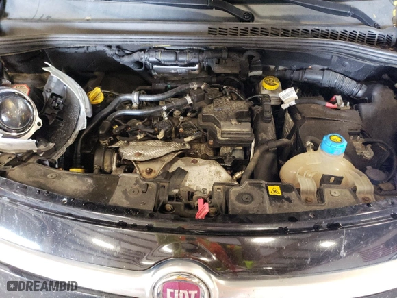 2014 FIAT 500L Trekking with VIN ZFBCFADH1EZ008020, listed as a Copart auction lot 69070084 with 155,287 mi miles and Salvage Title. Bid and sale history available at carsss.com. Image 12.