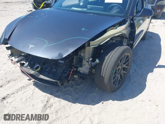 2024 Tesla Model 3 z VIN 5YJ3E1EA6RF747946, wystawiony jako IAAI lot #42042903 z przebiegiem 13 999 mil mil oraz . Historia ofert i sprzedaży dostępna na DreamBid. Obrazek 22.
